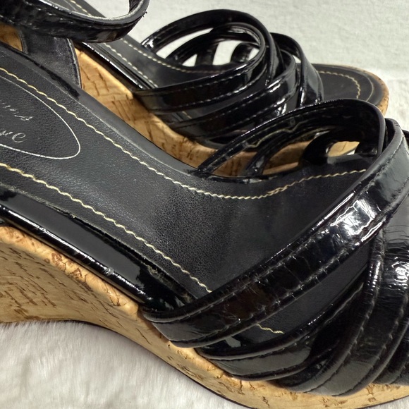 BROWNS Black Patent Strappy Wedges 🖤 - Picture 4 of 9